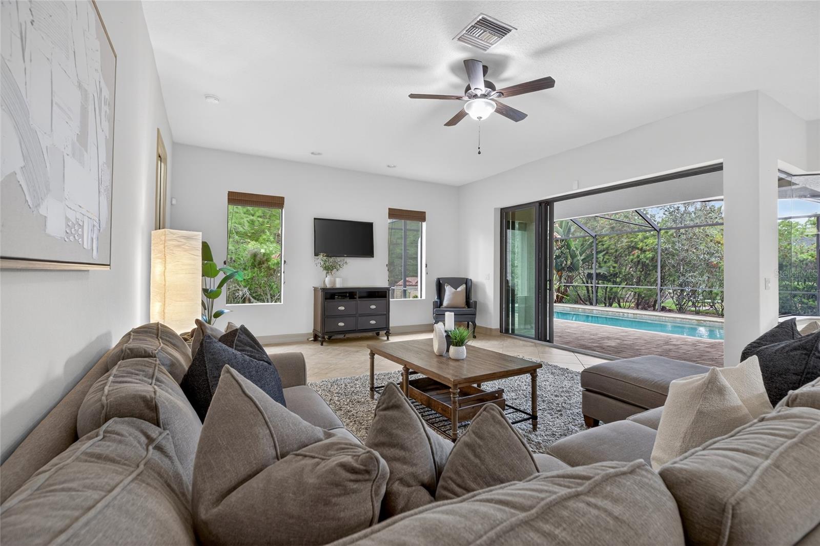 GREY HAWK AT LAKE POLO PH 02 - Residential