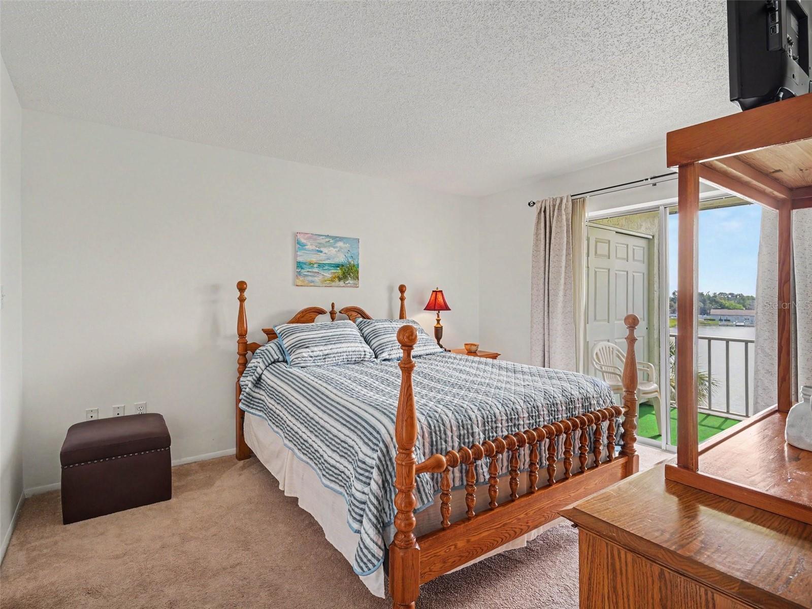 BAYSHORE ON THE LAKE APTS II SEC 1 - Residential
