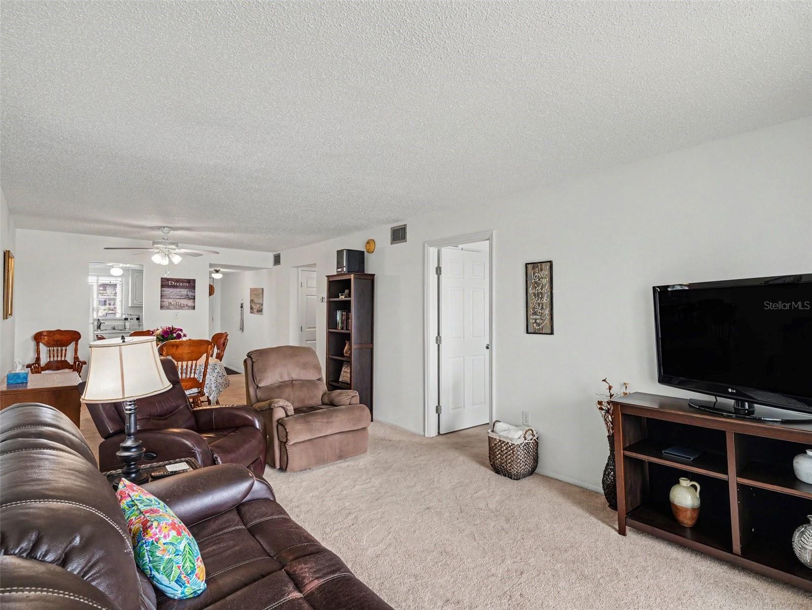 BAYSHORE ON THE LAKE APTS II SEC 1 - Residential