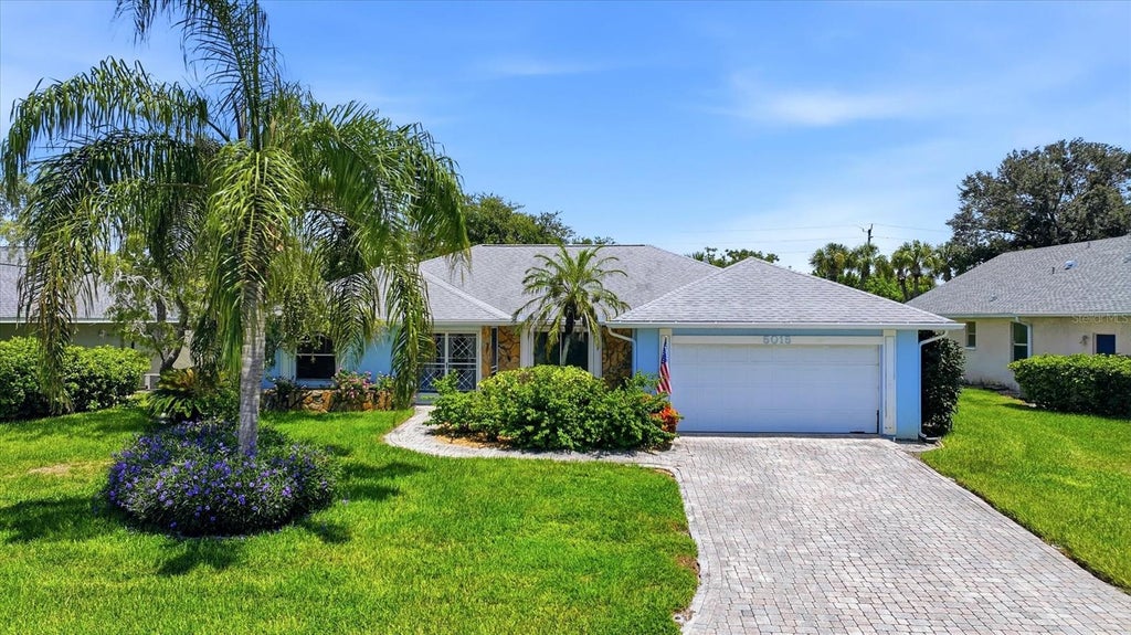 Photo of 5015 86th Street Court W, Bradenton, FL 34210 (MLS # A4702971)