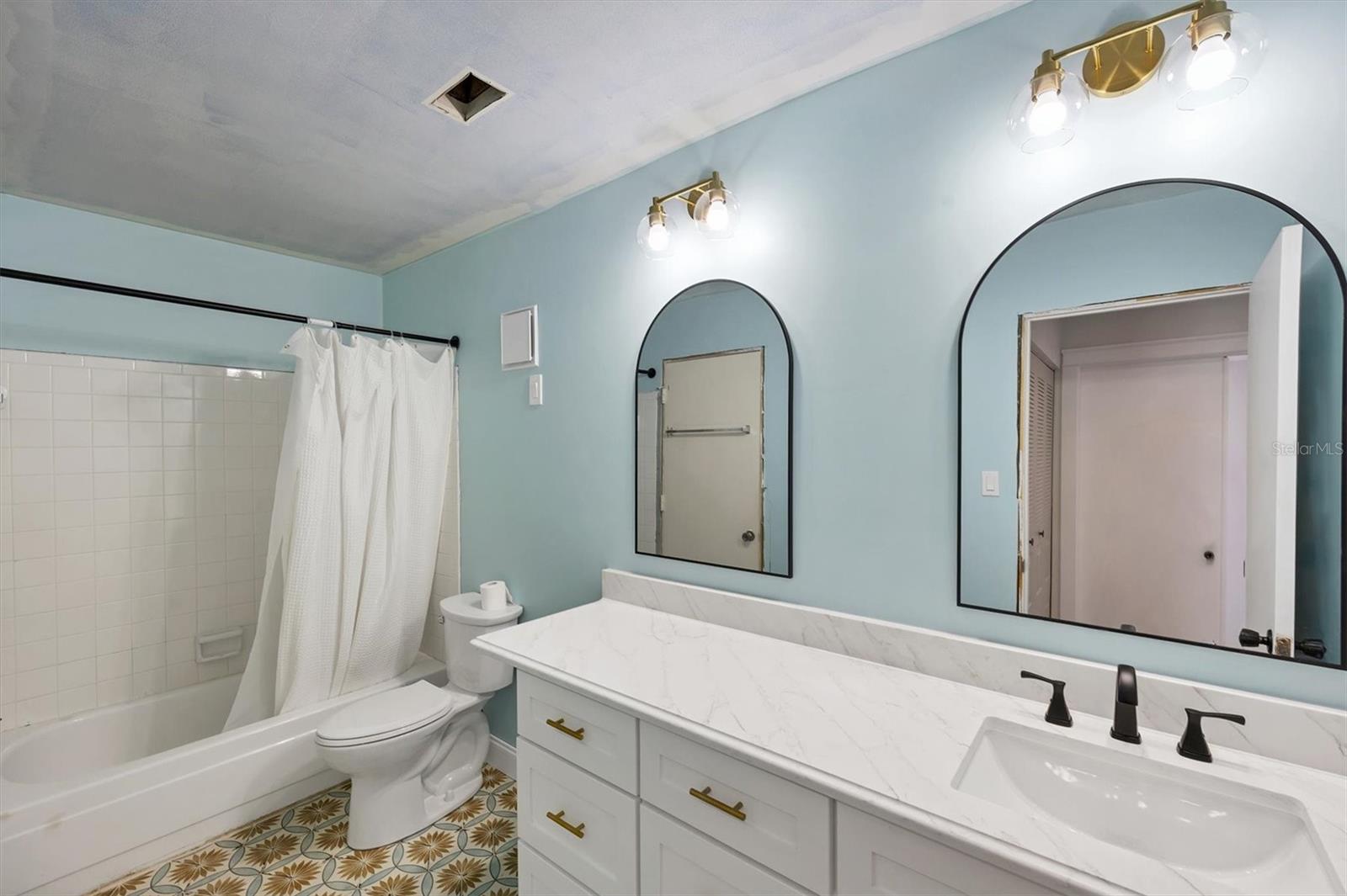 NORTH PORT CHARLOTTE COUNTRY CLUB - Residential