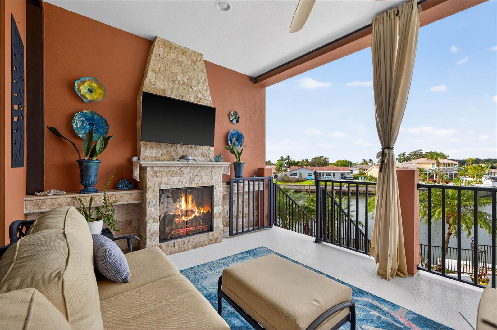 BROADWATER - Residential