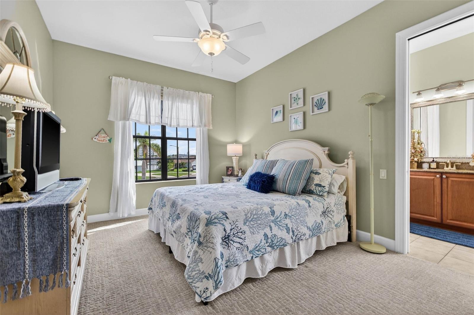 BROADWATER - Residential