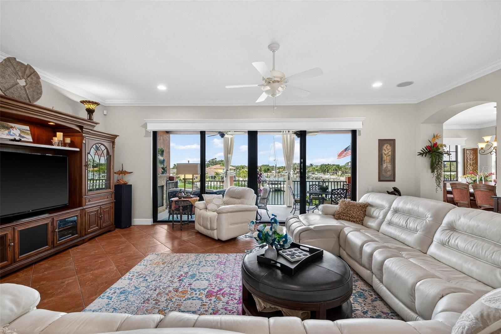 BROADWATER - Residential