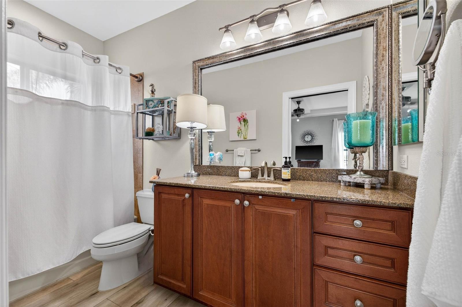 BROADWATER - Residential