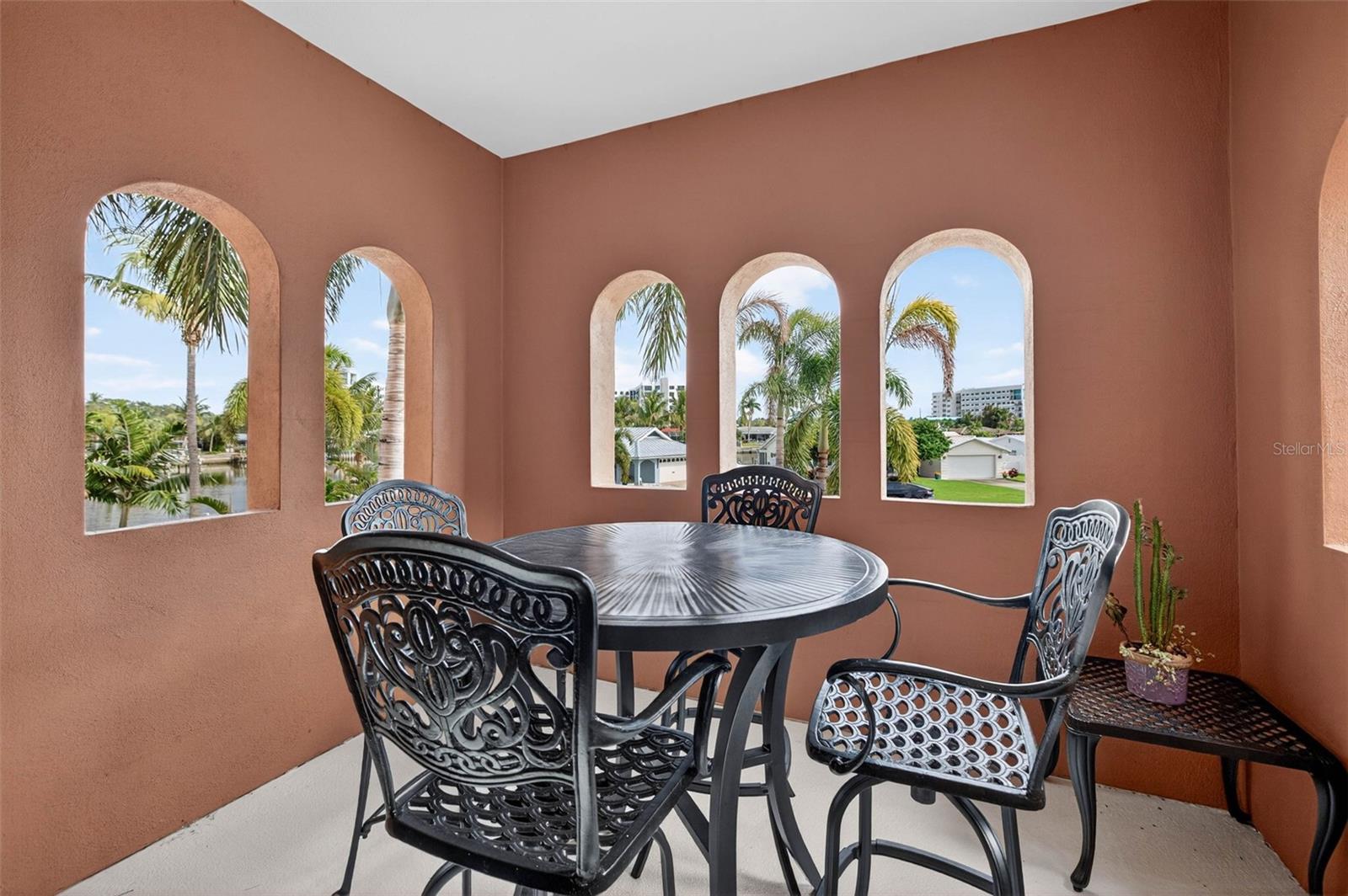 BROADWATER - Residential