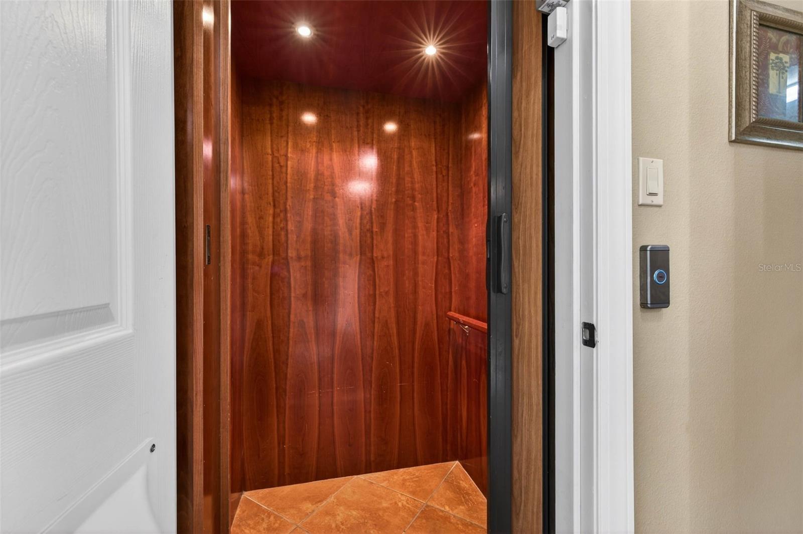 BROADWATER - Residential