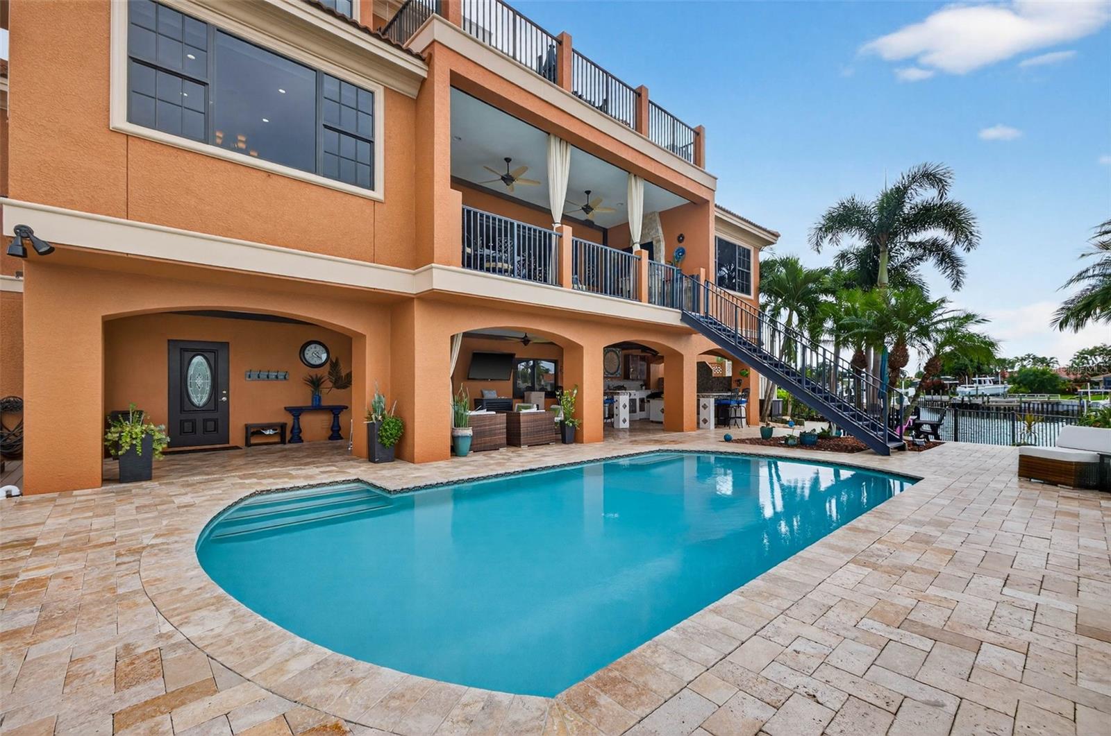 BROADWATER - Residential