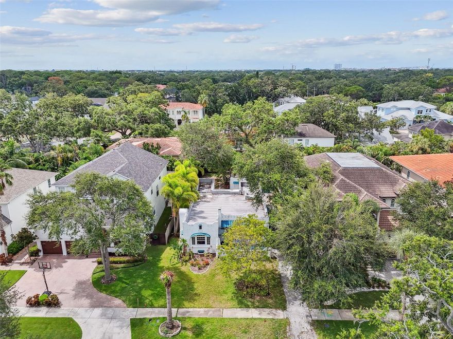 Oversized deep lot in Sunset Park! Plant High School district! Room for pool and more! Existing rear load garage on property. Conveniently located less than 2.5 miles to Westshore Plaza, 5 miles to Tampa International Airport and less than 6 miles to downtown Tampa. Survey available.