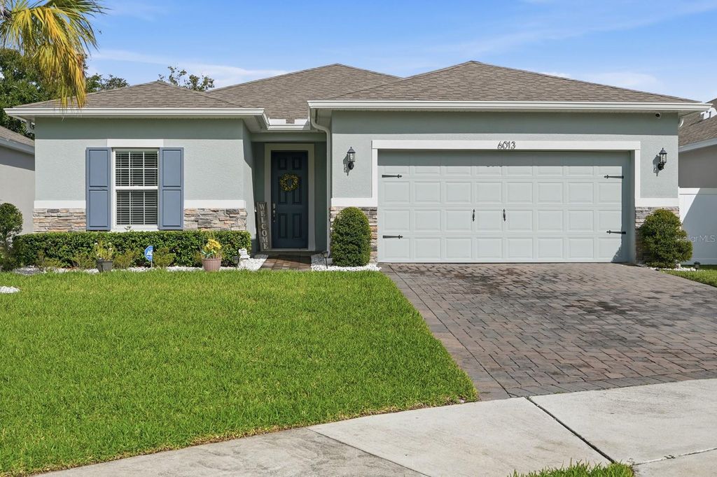 Photo of 6013 Mount Zion Circle, Deland, FL 32724 (MLS # V4945612)