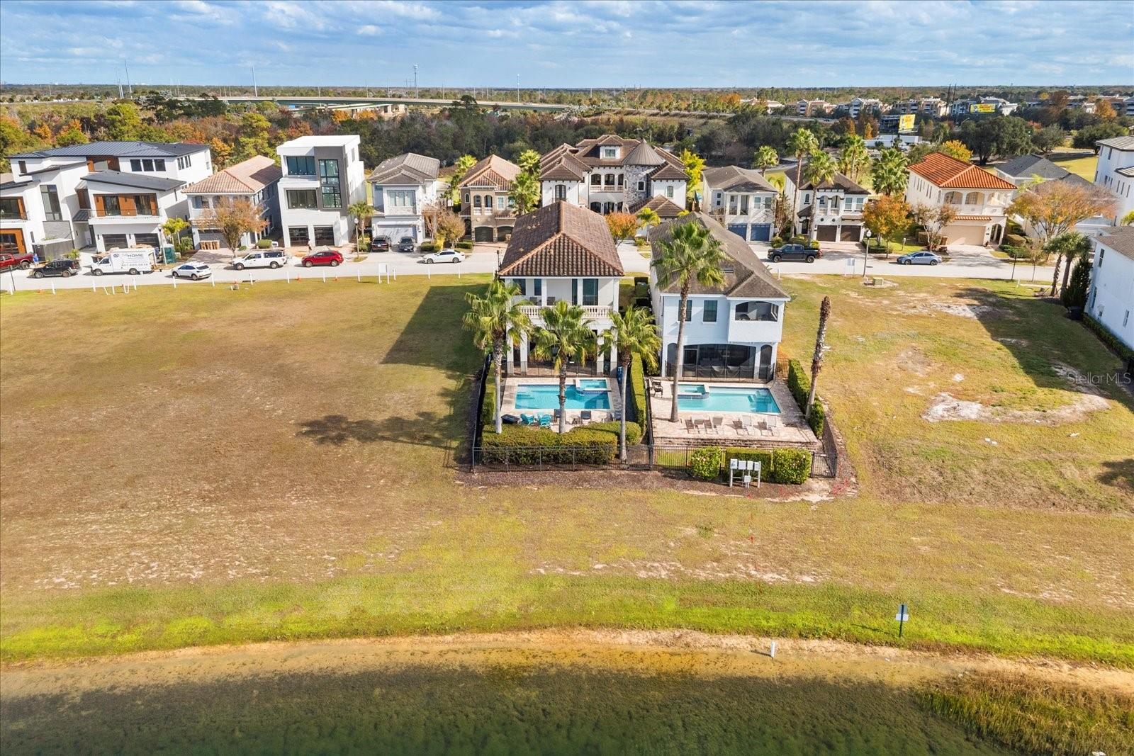 REUNION WEST VLGS NORTH - Residential