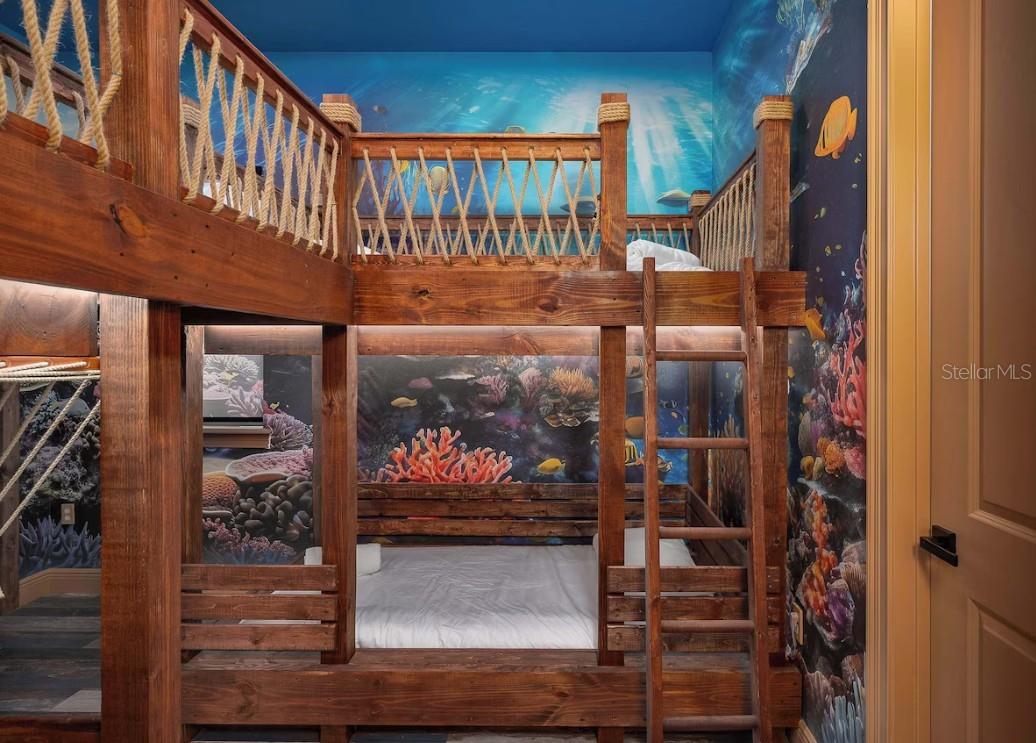 REUNION WEST VLGS NORTH - Residential