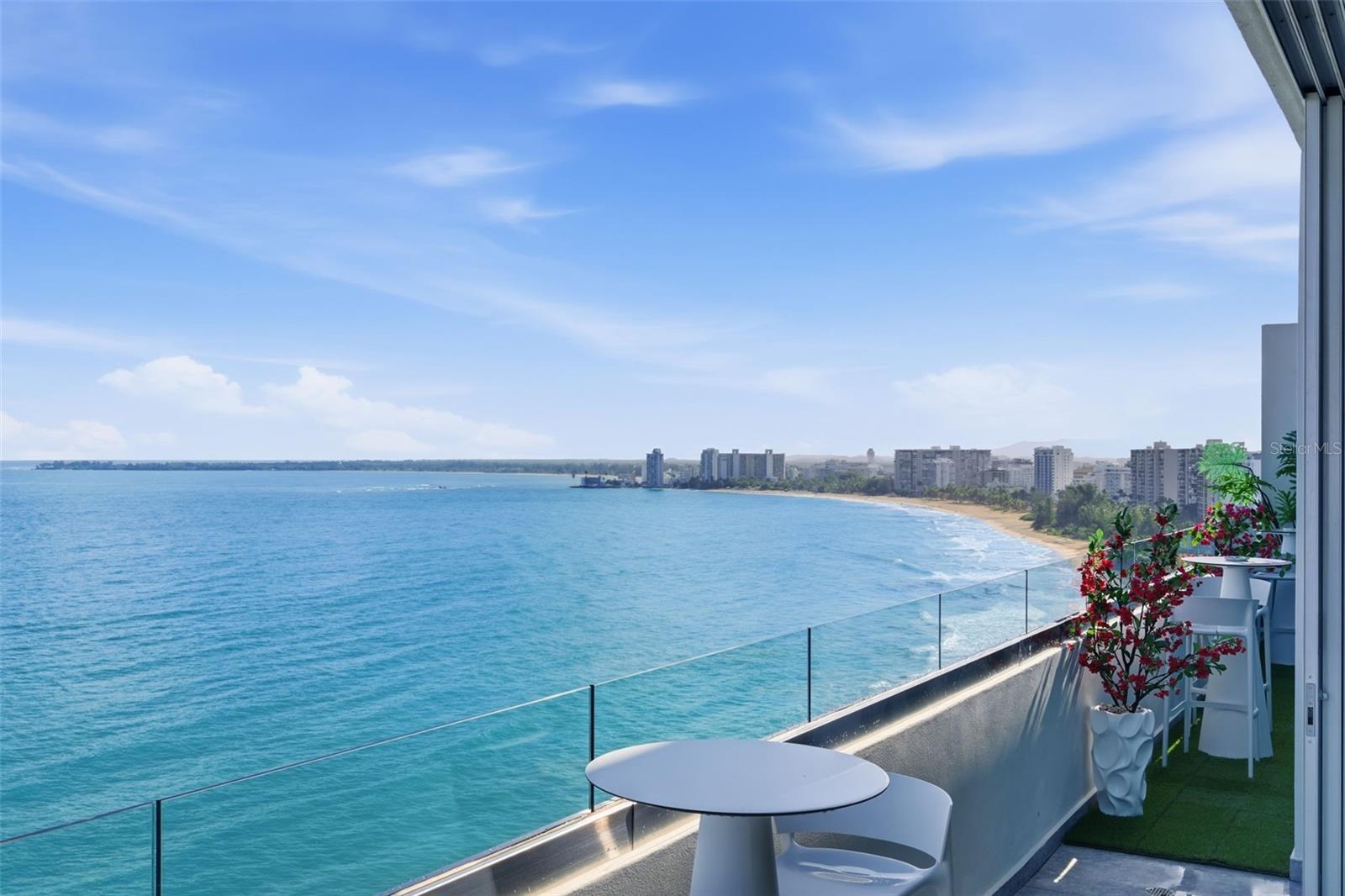 SURFSIDE MANSIONS - Residential