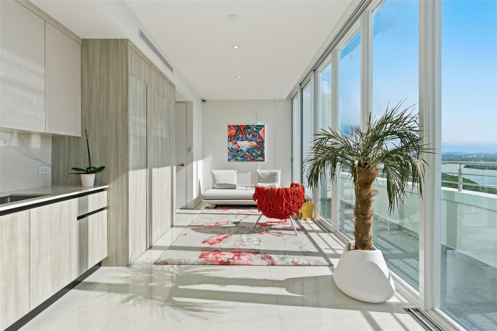 SURFSIDE MANSIONS - Residential