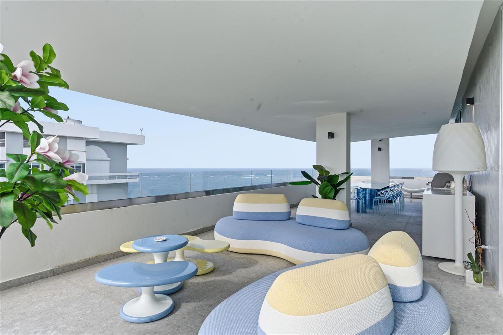 SURFSIDE MANSIONS - Residential