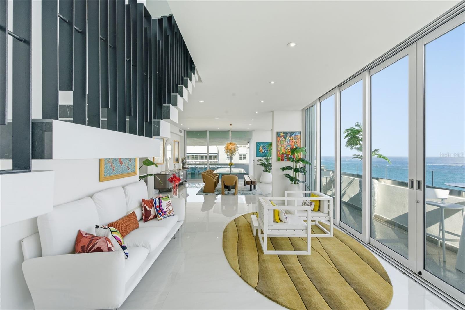 SURFSIDE MANSIONS - Residential
