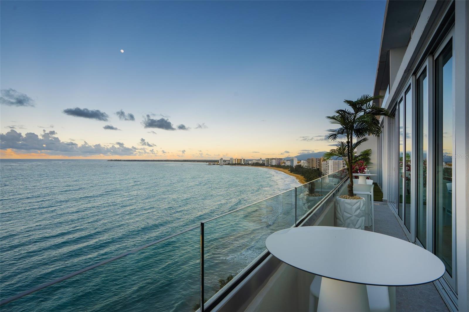 SURFSIDE MANSIONS - Residential