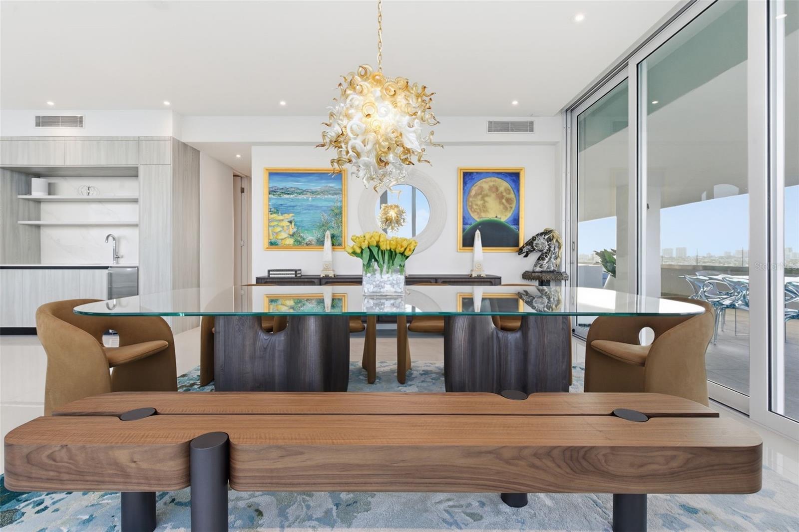 SURFSIDE MANSIONS - Residential