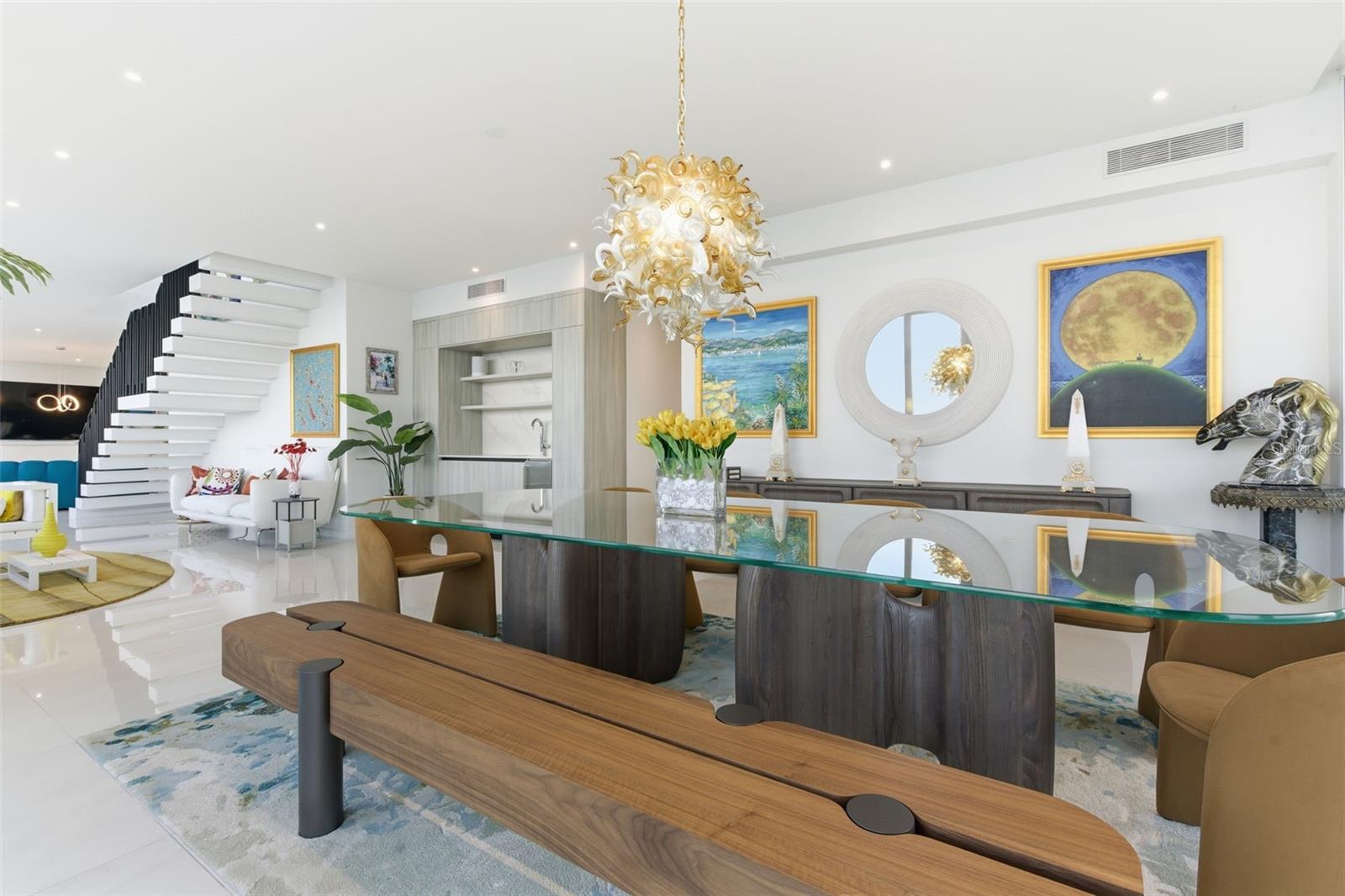 SURFSIDE MANSIONS - Residential