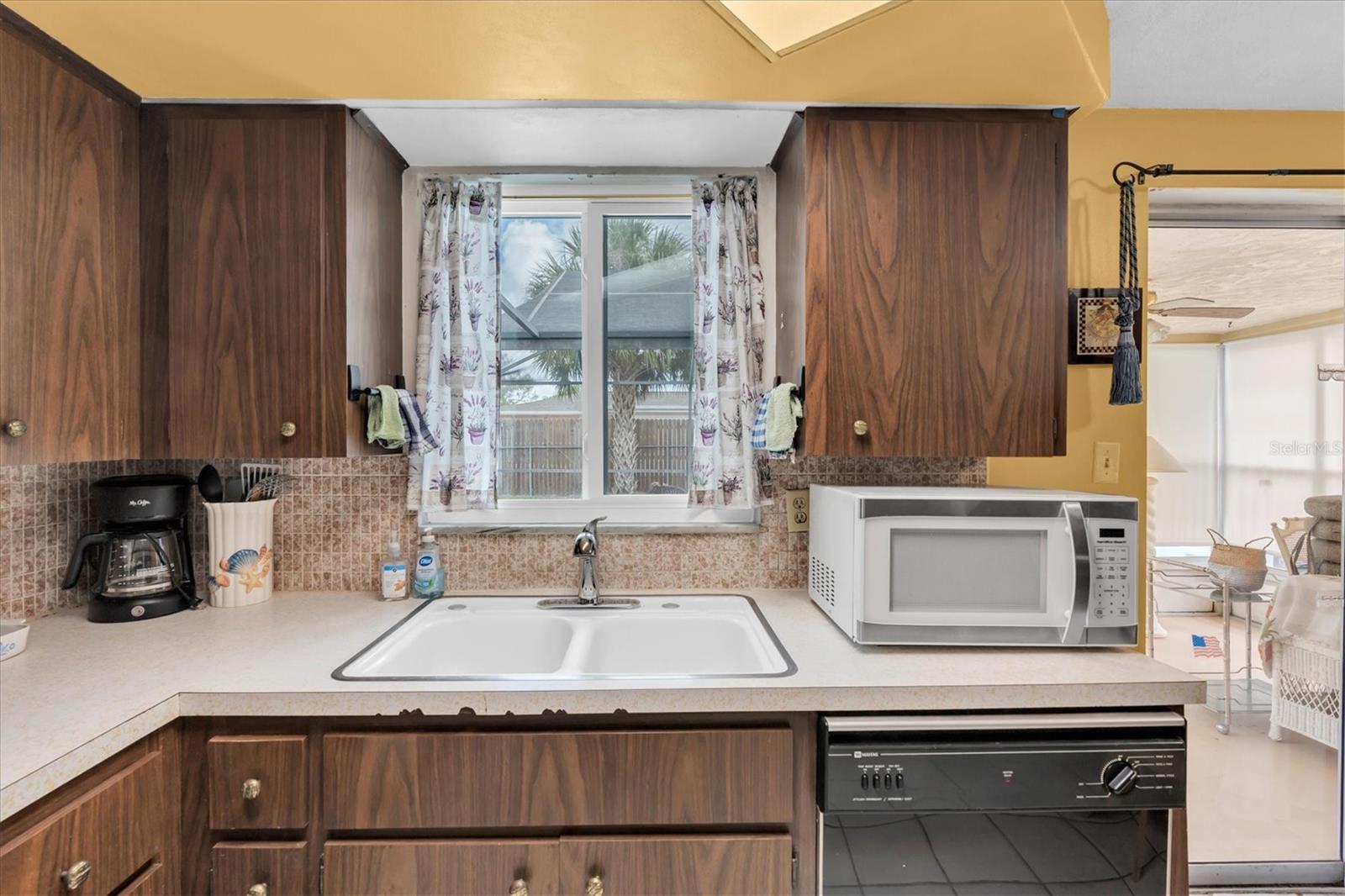 REGENCY PARK - Residential