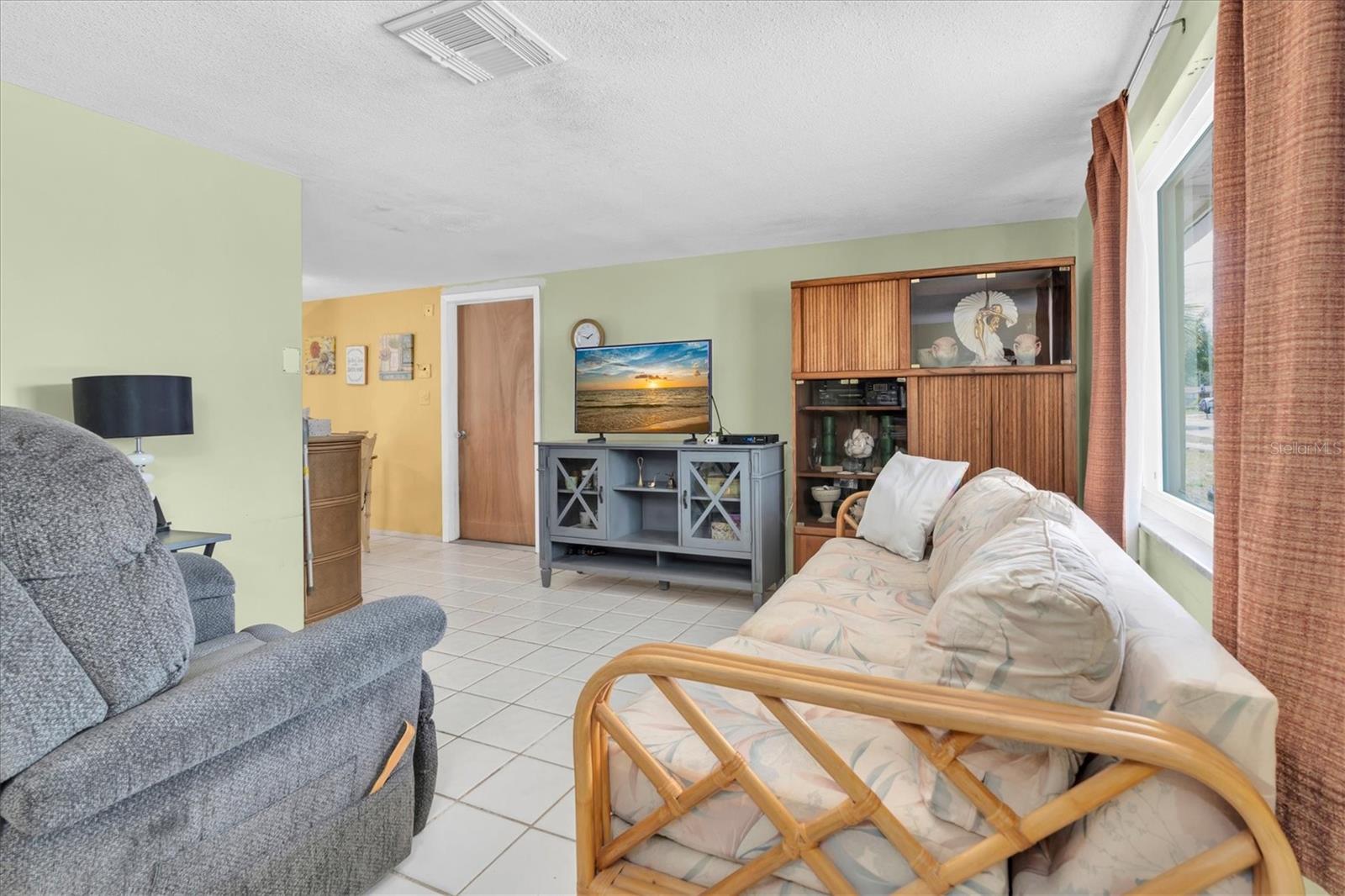 REGENCY PARK - Residential