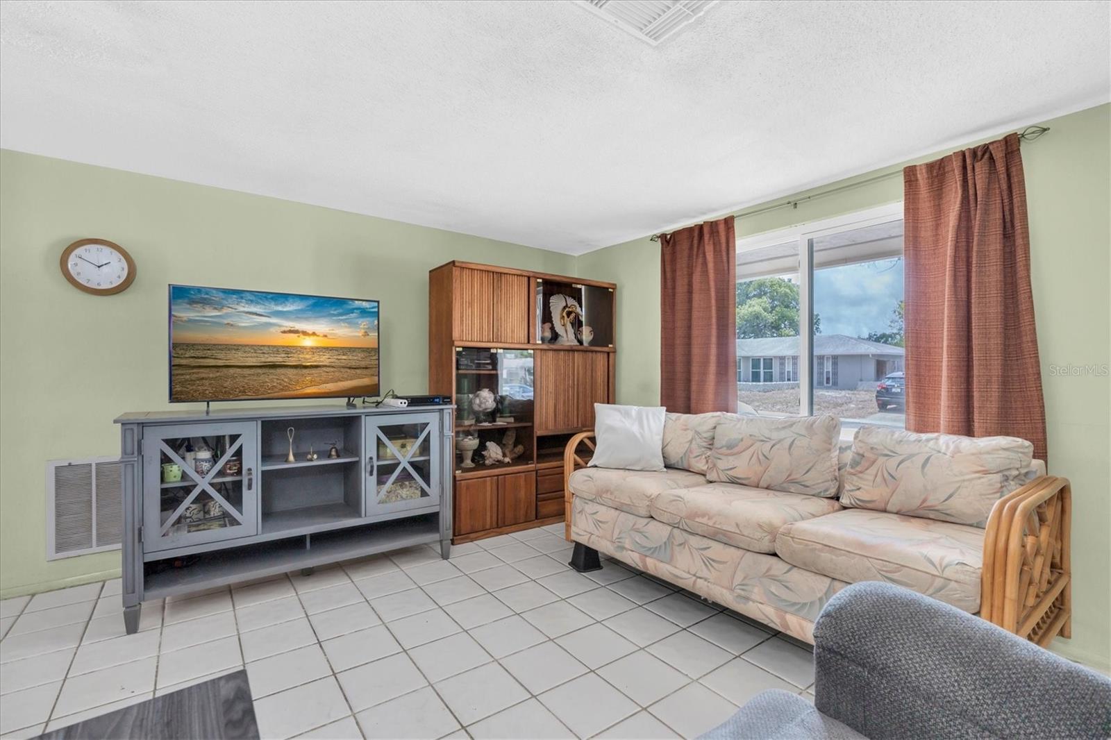 REGENCY PARK - Residential