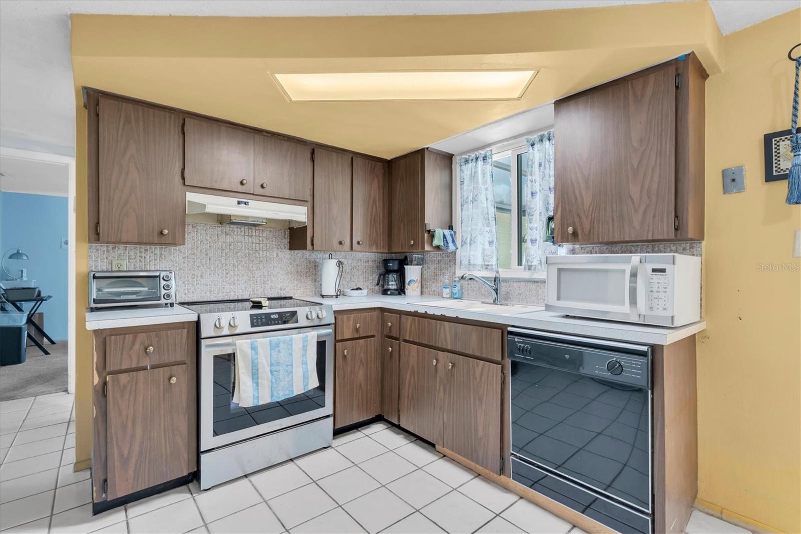 REGENCY PARK - Residential