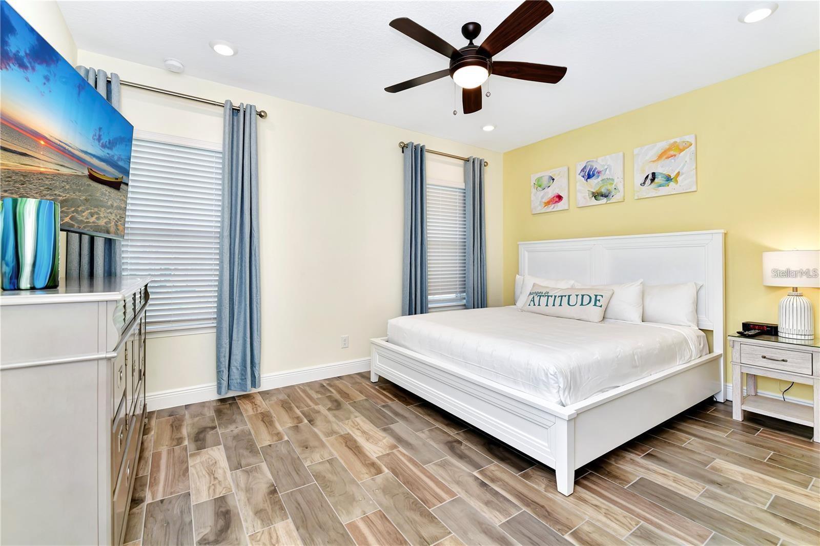 ROLLING OAKS PH 7 - Residential Lease