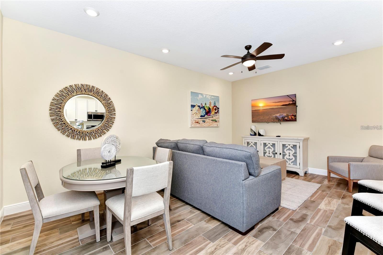 ROLLING OAKS PH 7 - Residential Lease