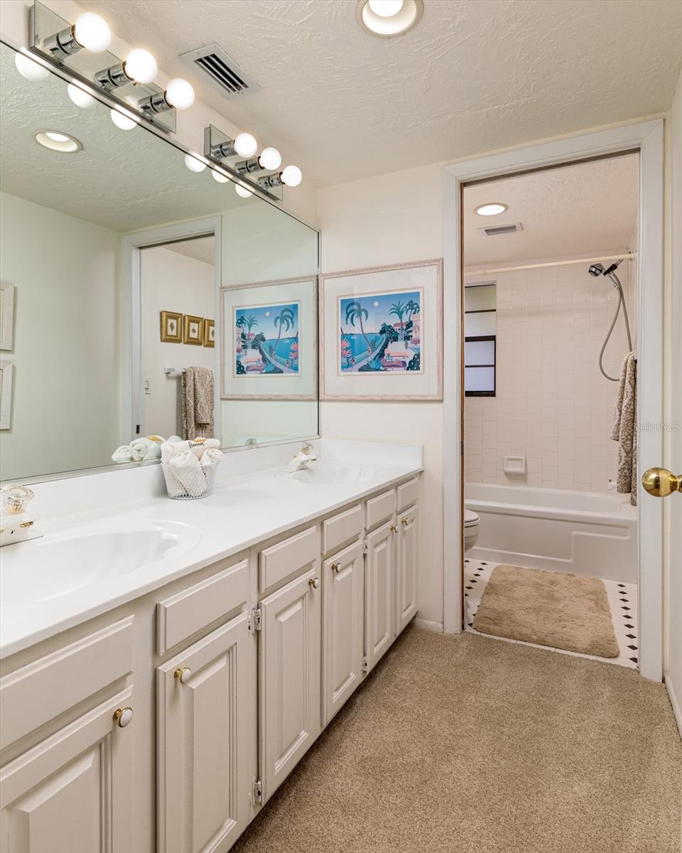 SNELL & HAMLETTS NORTH SHORE ADD - Residential