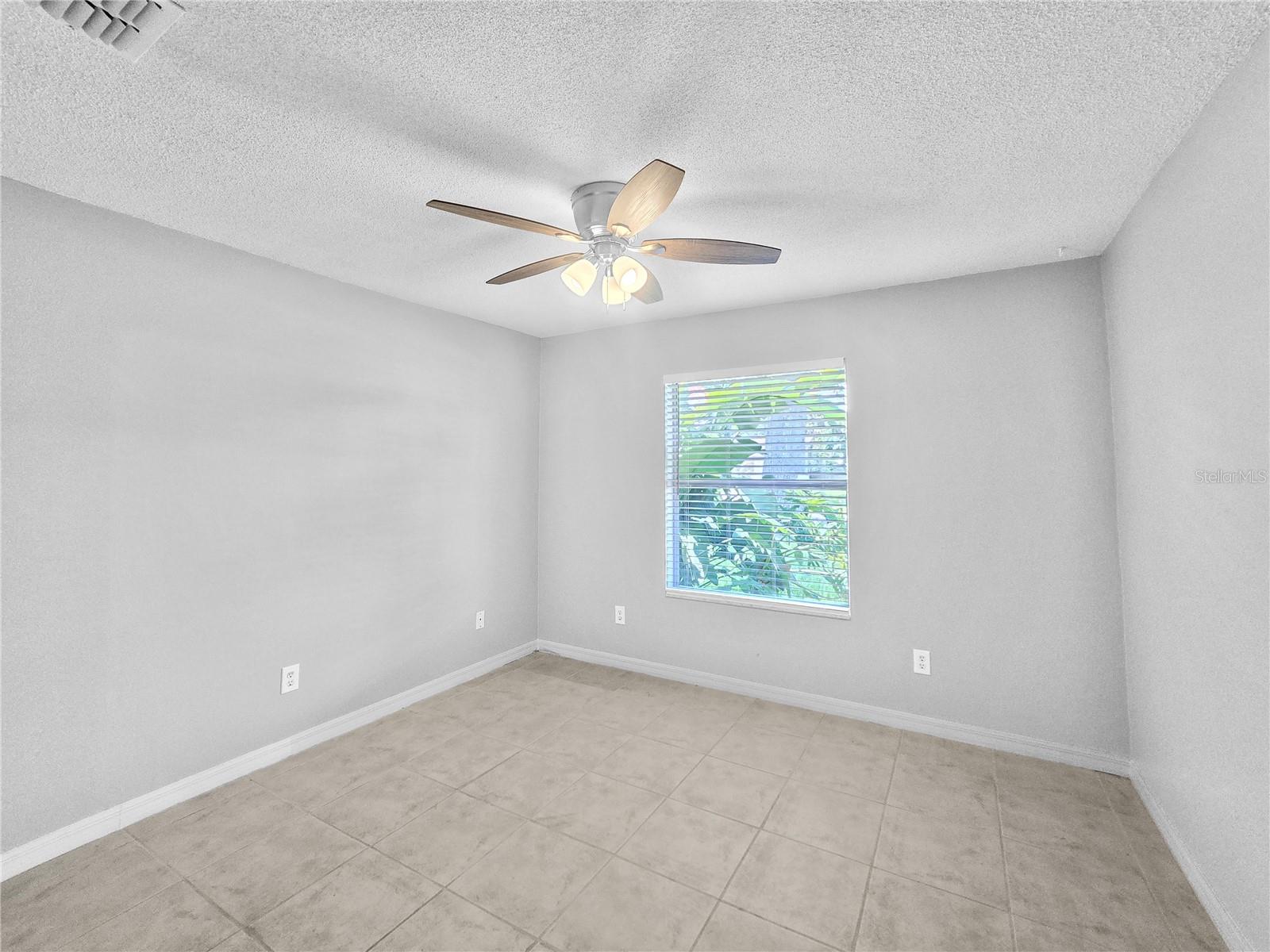 FLORIDA SHORES 01 - Residential Lease