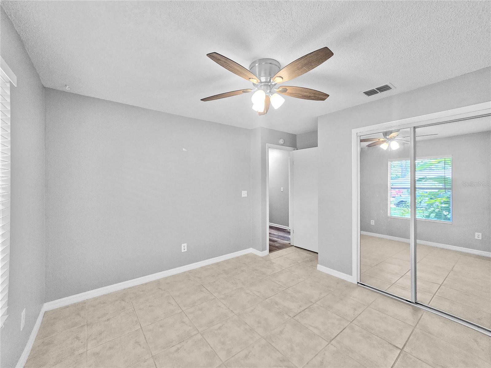 FLORIDA SHORES 01 - Residential Lease