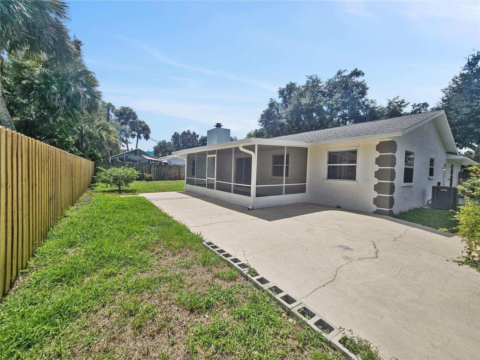 FLORIDA SHORES 01 - Residential Lease