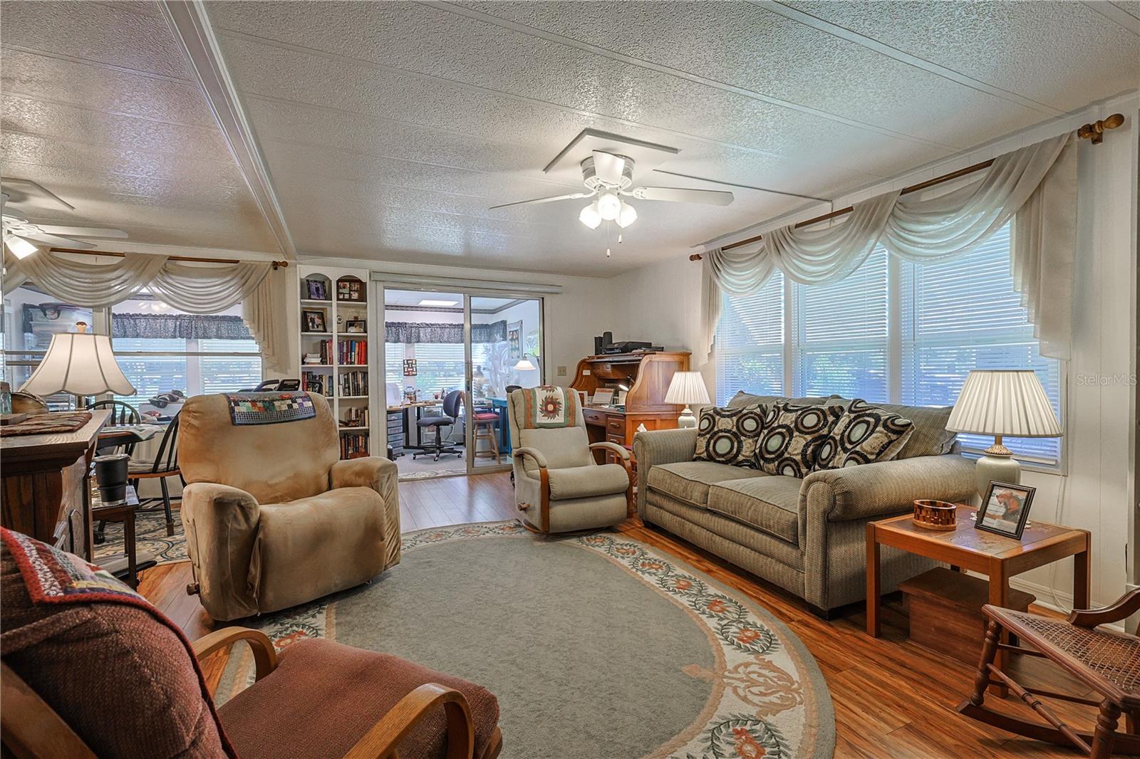 CONTINENTAL COUNTY CLUB - Residential