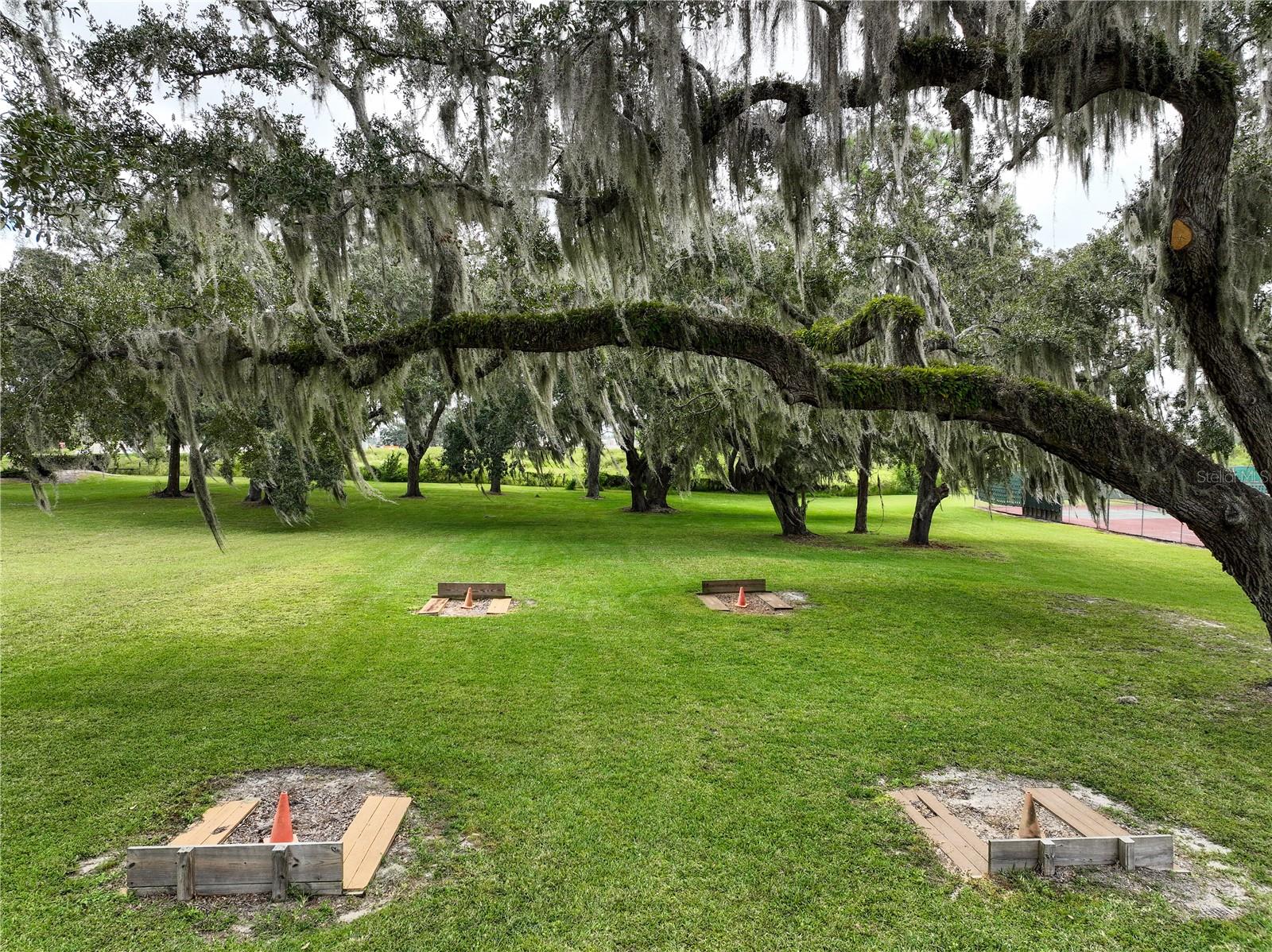 CONTINENTAL COUNTY CLUB - Residential