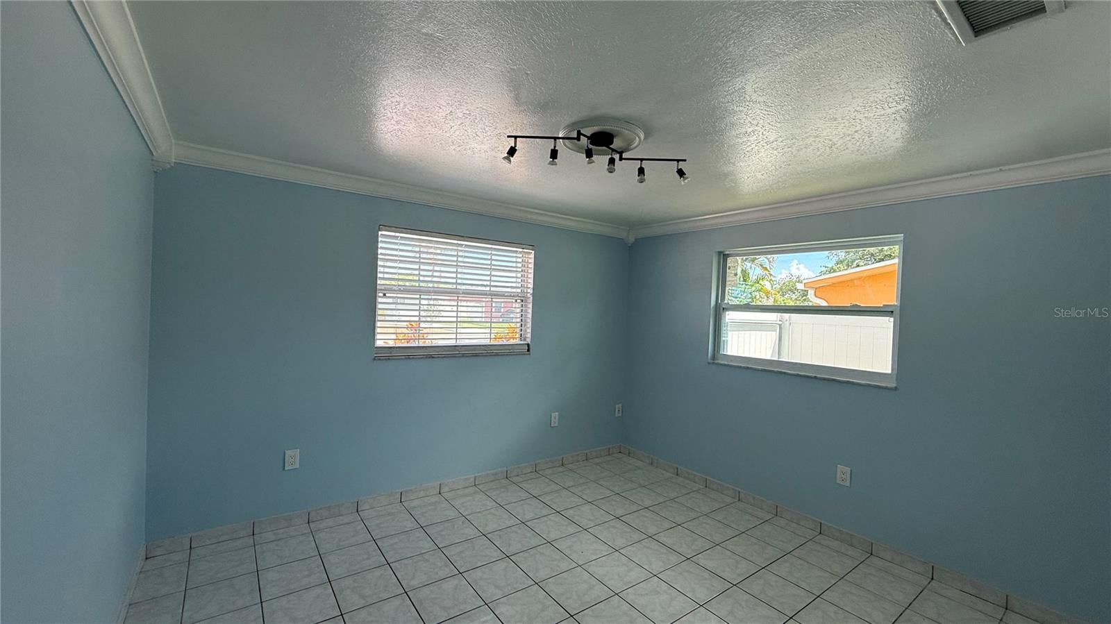 3100 LAKE RIDGE DRIVE