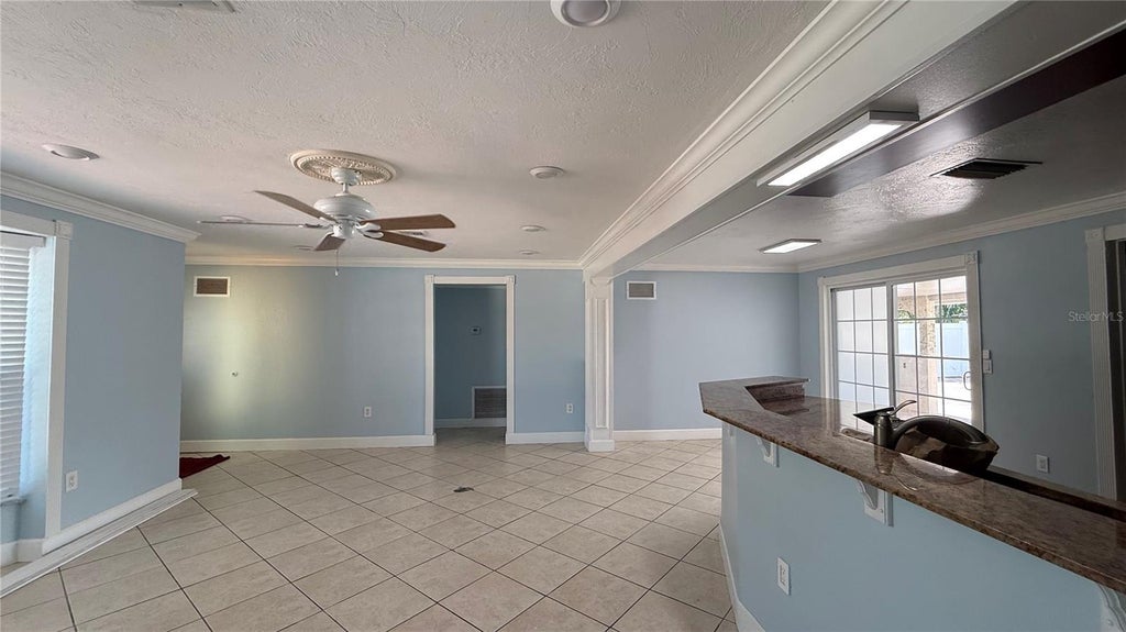 Photo of 3100 Lake Ridge Drive, Sarasota, FL 34237 (MLS # A4704529)
