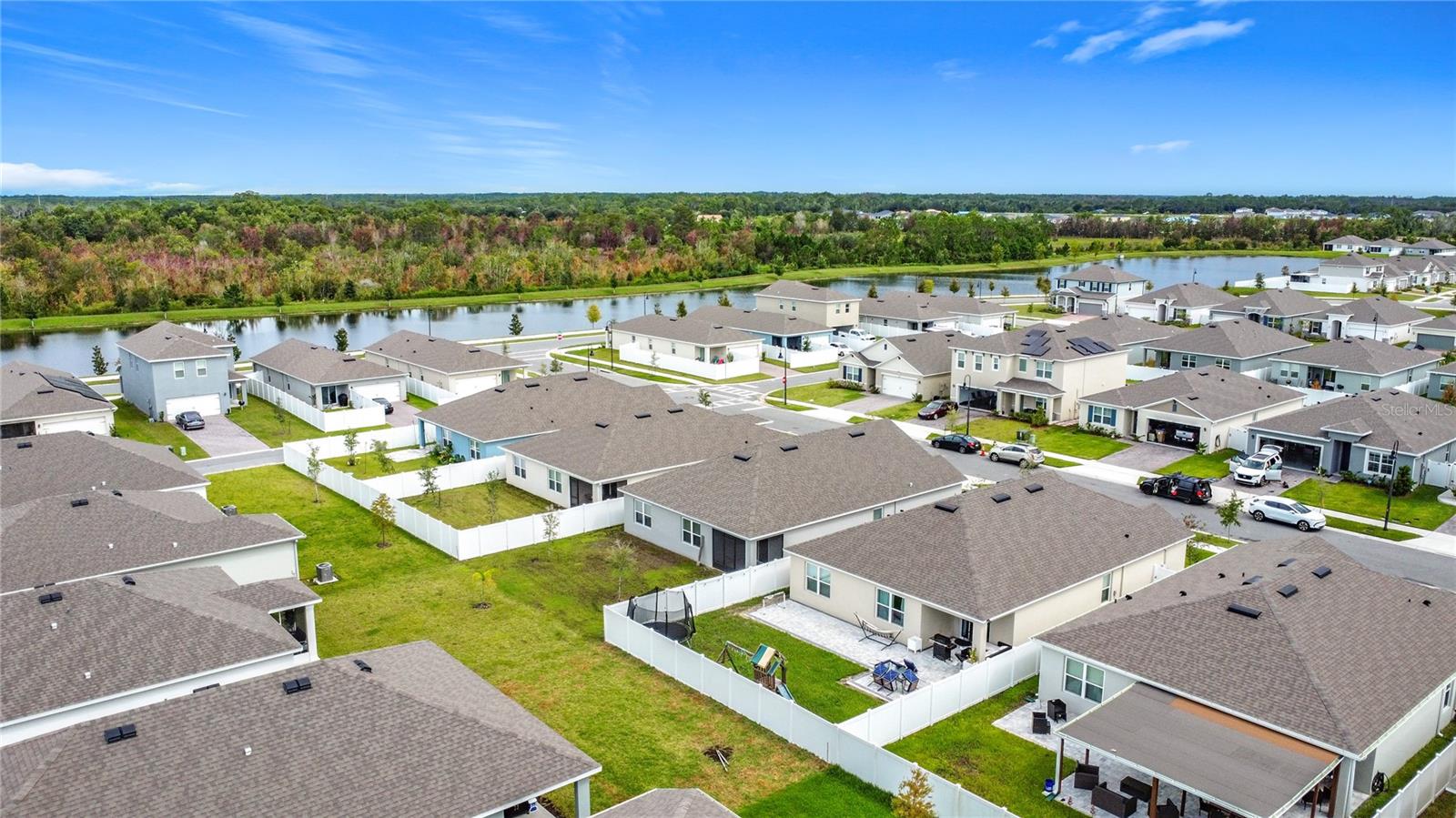 PRAIRIE OAKS - Residential Lease