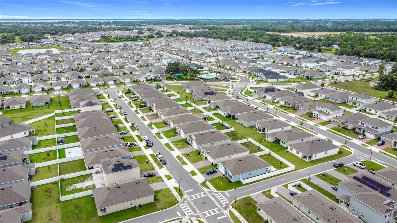 PRAIRIE OAKS - Residential Lease