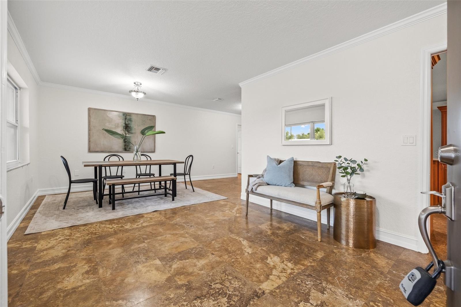 2214 WILSHIRE DRIVE