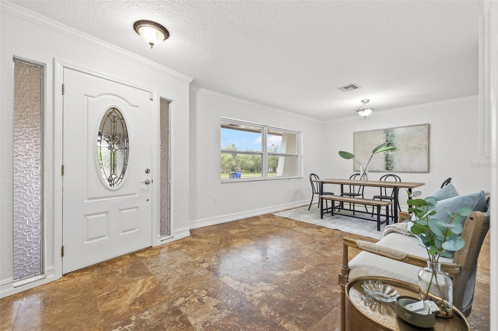 2214 WILSHIRE DRIVE