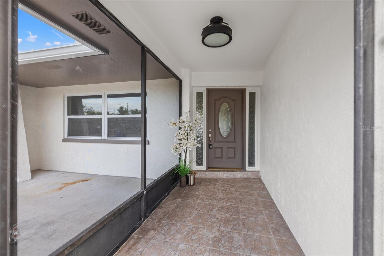 2214 WILSHIRE DRIVE