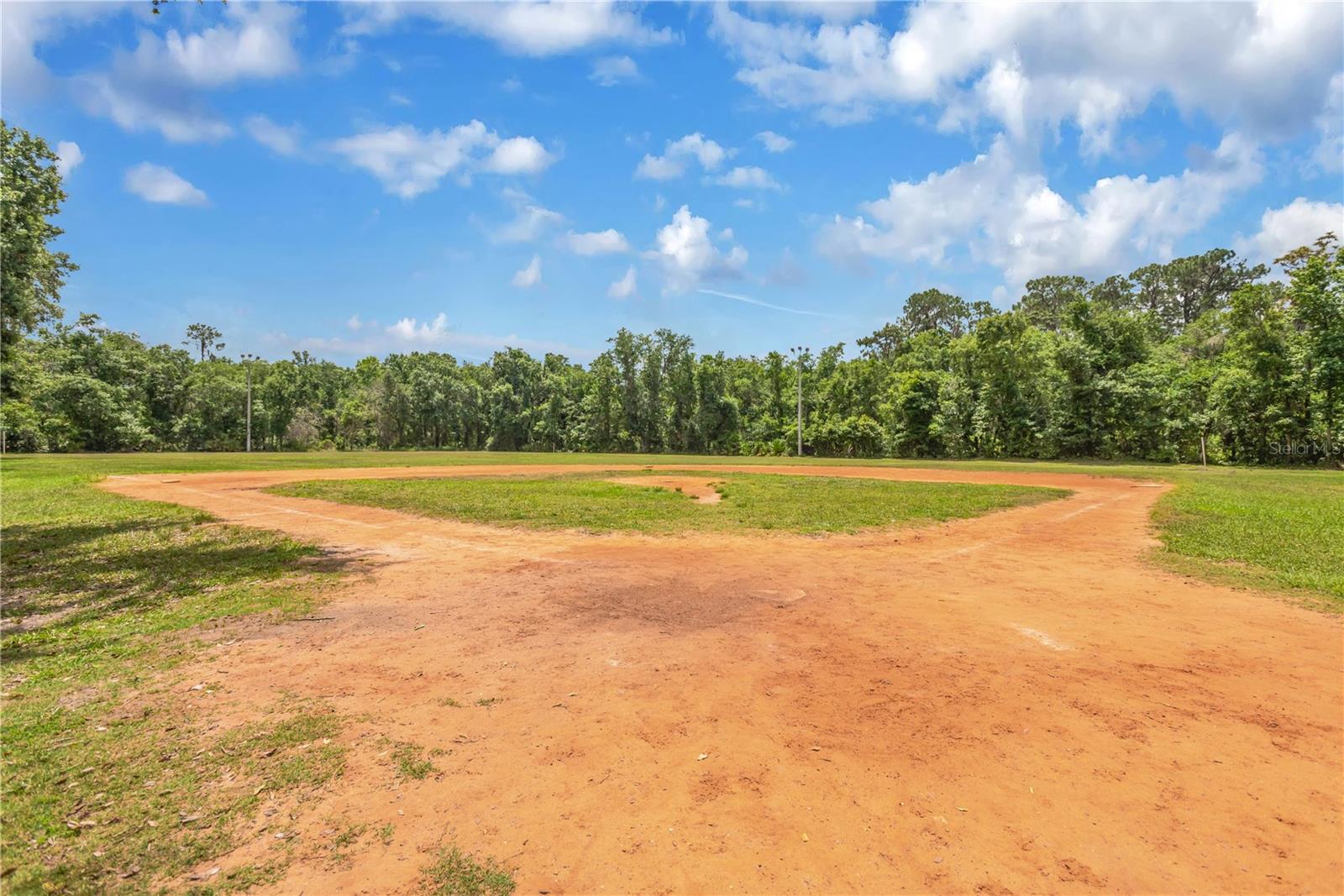 FISHHAWK RANCH PHASE 1 - Residential