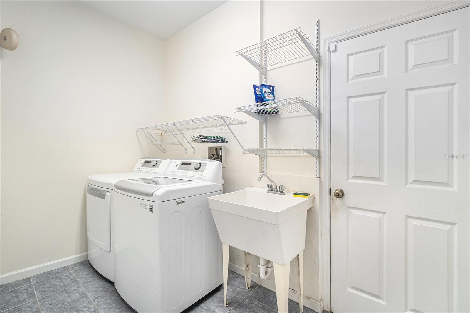 OCALA PALMS UN IX - Residential