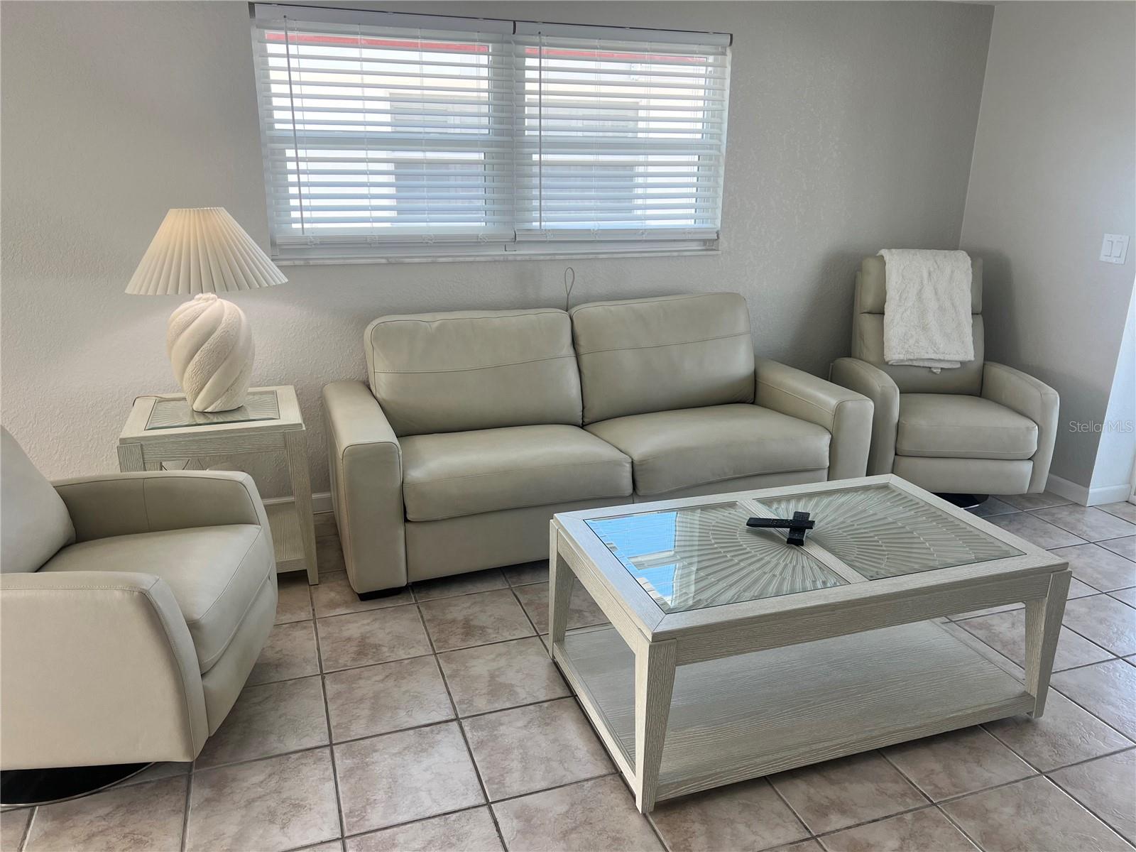 6154 MIDNIGHT PASS ROAD B03