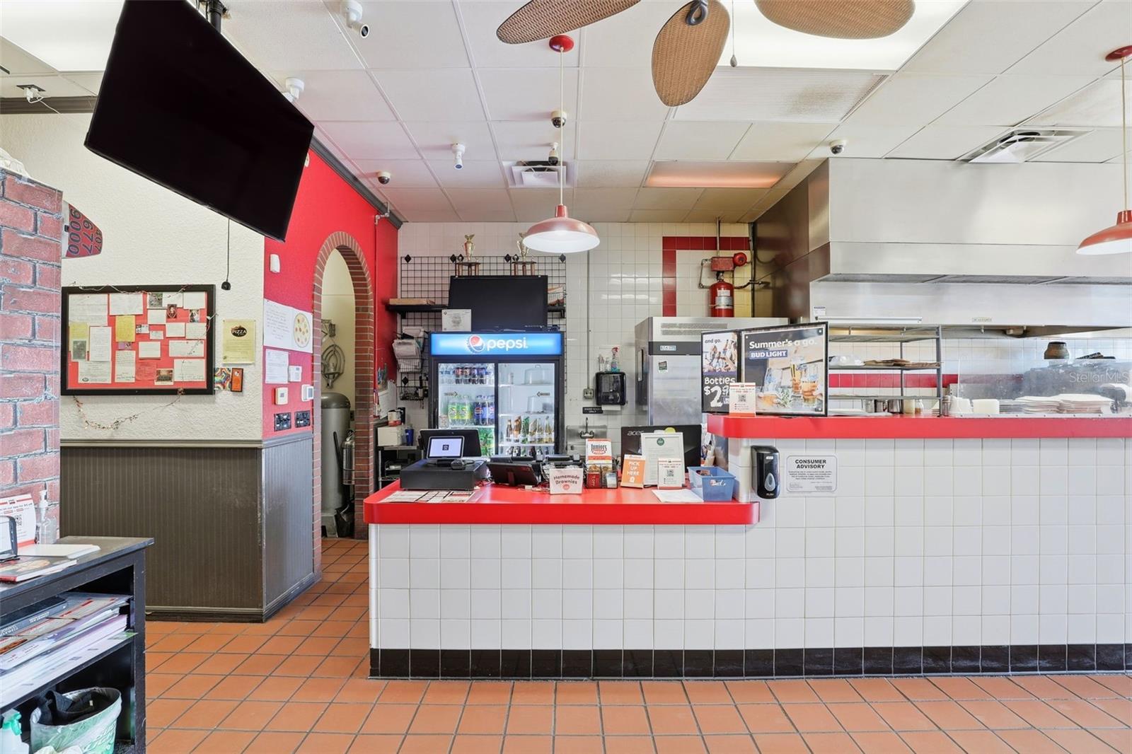 UNIVERSITY CENTER 43/59 - Business Opportunity