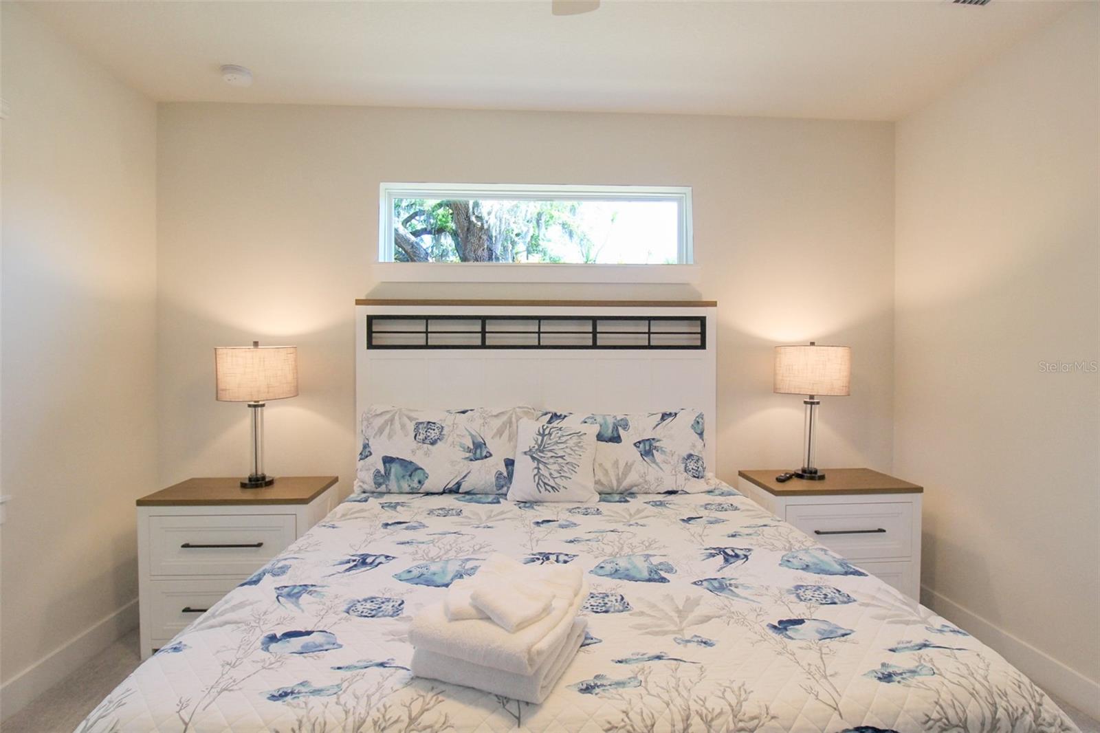 RUSTIC LODGE - Residential Lease