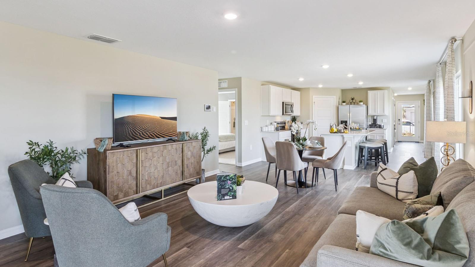 HARMONY ON LAKE ELOISE - Residential