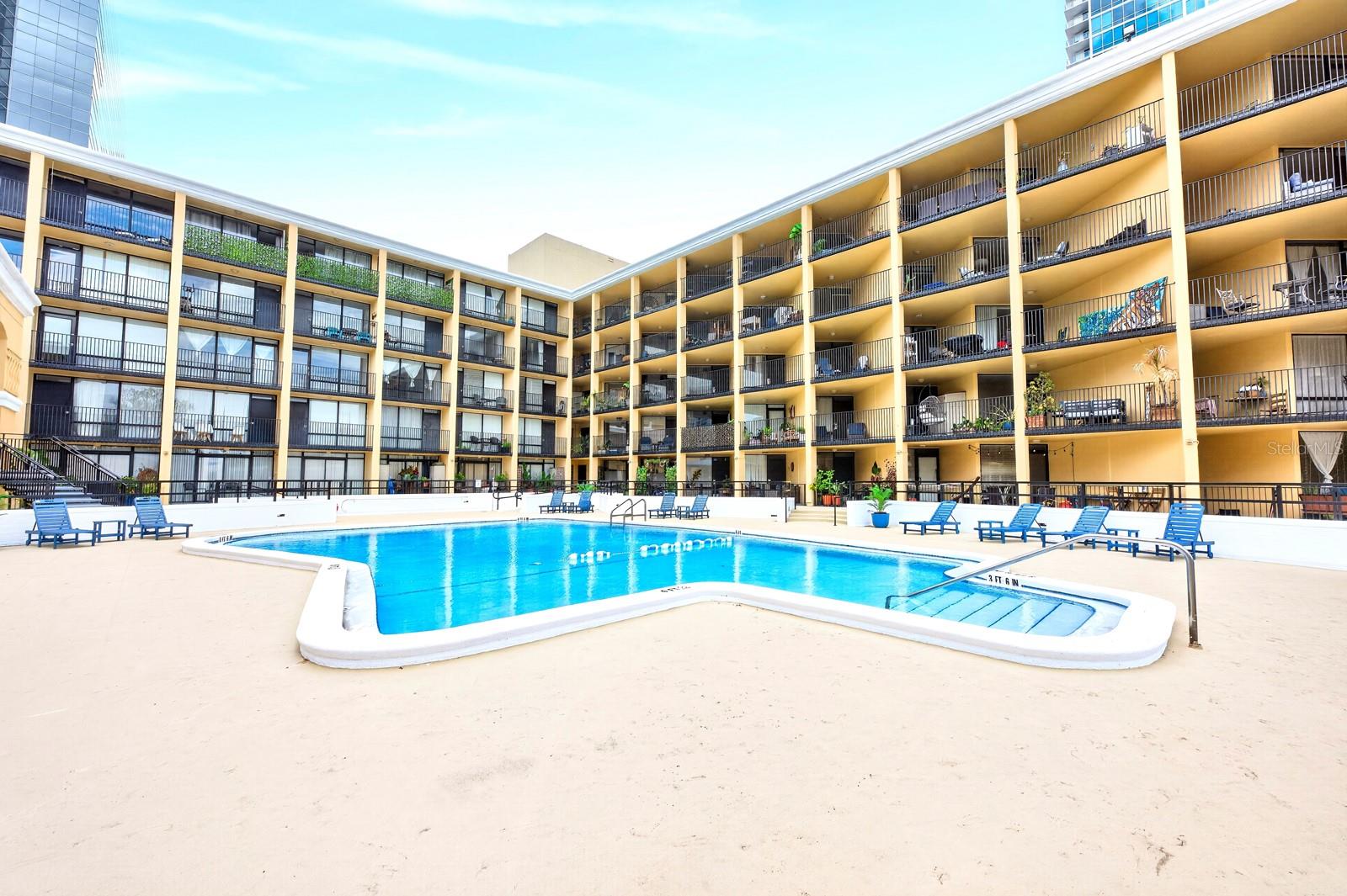 METROPOLITAN/LK EOLA - Residential