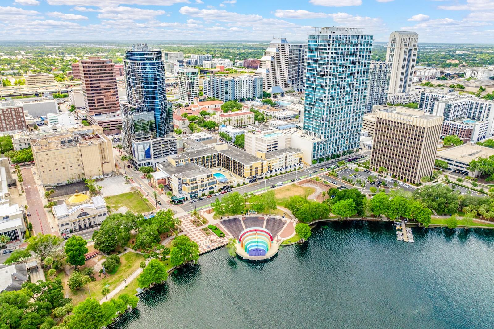 METROPOLITAN/LK EOLA - Residential